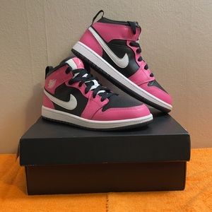 Jordan 1 mid (ps)